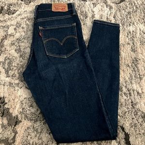 Levi jeans high waist size 26